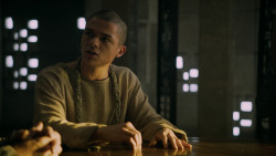 extant_GameOfThrones_5x02-TheHouseOfBlackAndWhite_2555