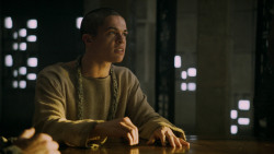 extant_GameOfThrones_5x02-TheHouseOfBlackAndWhite_2575