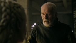 extant_GameOfThrones_5x02-TheHouseOfBlackAndWhite_2671