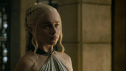 extant_GameOfThrones_5x02-TheHouseOfBlackAndWhite_2675