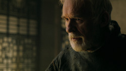 extant_GameOfThrones_5x02-TheHouseOfBlackAndWhite_2686