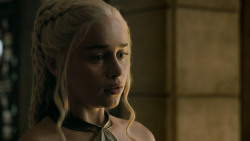 extant_GameOfThrones_5x02-TheHouseOfBlackAndWhite_2693