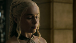 extant_GameOfThrones_5x02-TheHouseOfBlackAndWhite_2694
