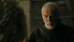 extant_GameOfThrones_5x02-TheHouseOfBlackAndWhite_2697