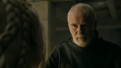 extant_GameOfThrones_5x02-TheHouseOfBlackAndWhite_2699