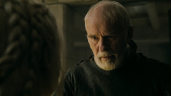 extant_GameOfThrones_5x02-TheHouseOfBlackAndWhite_2716