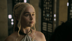 extant_GameOfThrones_5x02-TheHouseOfBlackAndWhite_2745