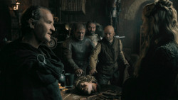 extant_GameOfThrones_5x02-TheHouseOfBlackAndWhite_3049