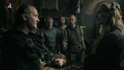 extant_GameOfThrones_5x02-TheHouseOfBlackAndWhite_3055