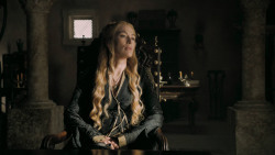 extant_GameOfThrones_5x02-TheHouseOfBlackAndWhite_3137