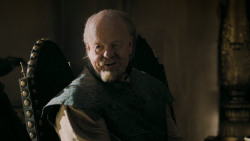 extant_GameOfThrones_5x02-TheHouseOfBlackAndWhite_3196