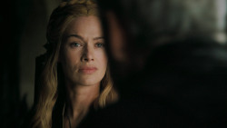 extant_GameOfThrones_5x02-TheHouseOfBlackAndWhite_3372