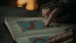 extant_GameOfThrones_5x02-TheHouseOfBlackAndWhite_3415
