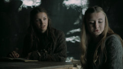 extant_GameOfThrones_5x02-TheHouseOfBlackAndWhite_3511