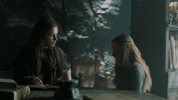 extant_GameOfThrones_5x02-TheHouseOfBlackAndWhite_3528