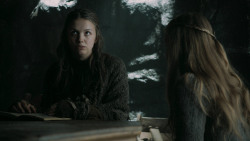 extant_GameOfThrones_5x02-TheHouseOfBlackAndWhite_3605