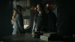 extant_GameOfThrones_5x02-TheHouseOfBlackAndWhite_3679
