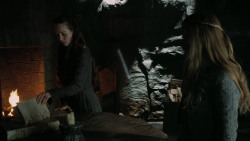 extant_GameOfThrones_5x02-TheHouseOfBlackAndWhite_3694