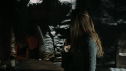 extant_GameOfThrones_5x02-TheHouseOfBlackAndWhite_3702
