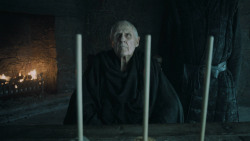 extant_GameOfThrones_5x02-TheHouseOfBlackAndWhite_4534