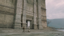 extant_GameOfThrones_5x02-TheHouseOfBlackAndWhite_4735