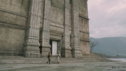 extant_GameOfThrones_5x02-TheHouseOfBlackAndWhite_4736