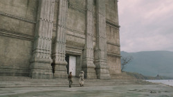 extant_GameOfThrones_5x02-TheHouseOfBlackAndWhite_4737