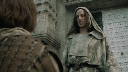 extant_GameOfThrones_5x02-TheHouseOfBlackAndWhite_4776