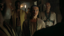 extant_GameOfThrones_5x02-TheHouseOfBlackAndWhite_4890