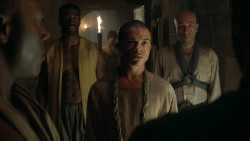 extant_GameOfThrones_5x02-TheHouseOfBlackAndWhite_4892