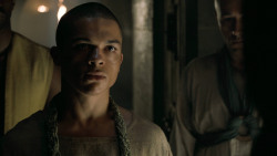 extant_GameOfThrones_5x02-TheHouseOfBlackAndWhite_4904