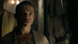 extant_GameOfThrones_5x02-TheHouseOfBlackAndWhite_4905