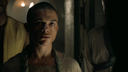 extant_GameOfThrones_5x02-TheHouseOfBlackAndWhite_4907
