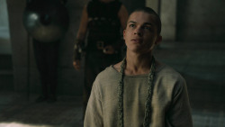 extant_GameOfThrones_5x02-TheHouseOfBlackAndWhite_5001
