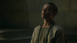 extant_GameOfThrones_5x02-TheHouseOfBlackAndWhite_5016