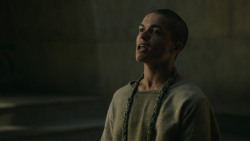 extant_GameOfThrones_5x02-TheHouseOfBlackAndWhite_5017