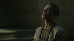 extant_GameOfThrones_5x02-TheHouseOfBlackAndWhite_5027