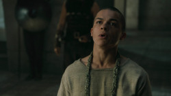 extant_GameOfThrones_5x02-TheHouseOfBlackAndWhite_5039