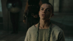 extant_GameOfThrones_5x02-TheHouseOfBlackAndWhite_5040