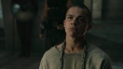 extant_GameOfThrones_5x02-TheHouseOfBlackAndWhite_5051