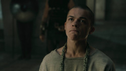 extant_GameOfThrones_5x02-TheHouseOfBlackAndWhite_5058