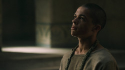 extant_GameOfThrones_5x02-TheHouseOfBlackAndWhite_5090