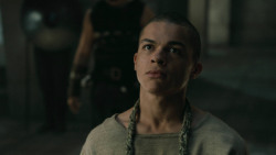 extant_GameOfThrones_5x02-TheHouseOfBlackAndWhite_5099