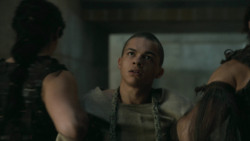 extant_GameOfThrones_5x02-TheHouseOfBlackAndWhite_5107