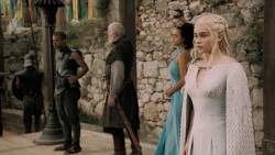 extant_GameOfThrones_5x02-TheHouseOfBlackAndWhite_5157