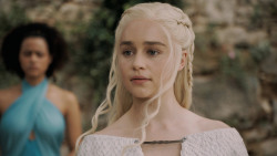 extant_GameOfThrones_5x02-TheHouseOfBlackAndWhite_5274