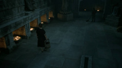extant_GameOfThrones_5x03-HighSparrow_0054