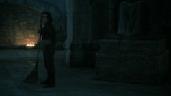 extant_GameOfThrones_5x03-HighSparrow_0071