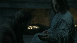 extant_GameOfThrones_5x03-HighSparrow_0085