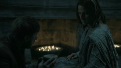extant_GameOfThrones_5x03-HighSparrow_0104
